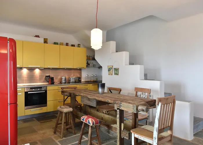 Willa Oliviers Nausa