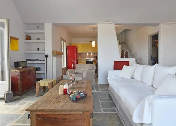 Oliviers Willa Nausa